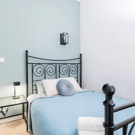 Gigi Deluxe Mokotow Варшава